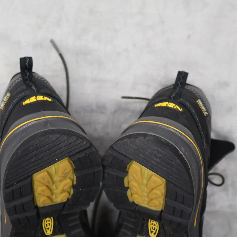 Keen couple blemish